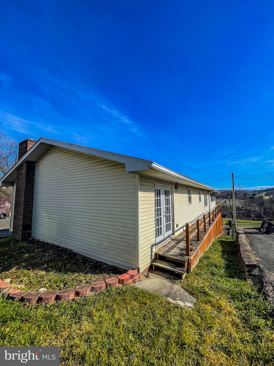 EAST SIDE - Residential