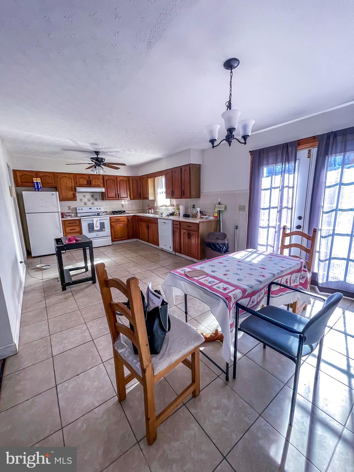 EAST SIDE - Residential