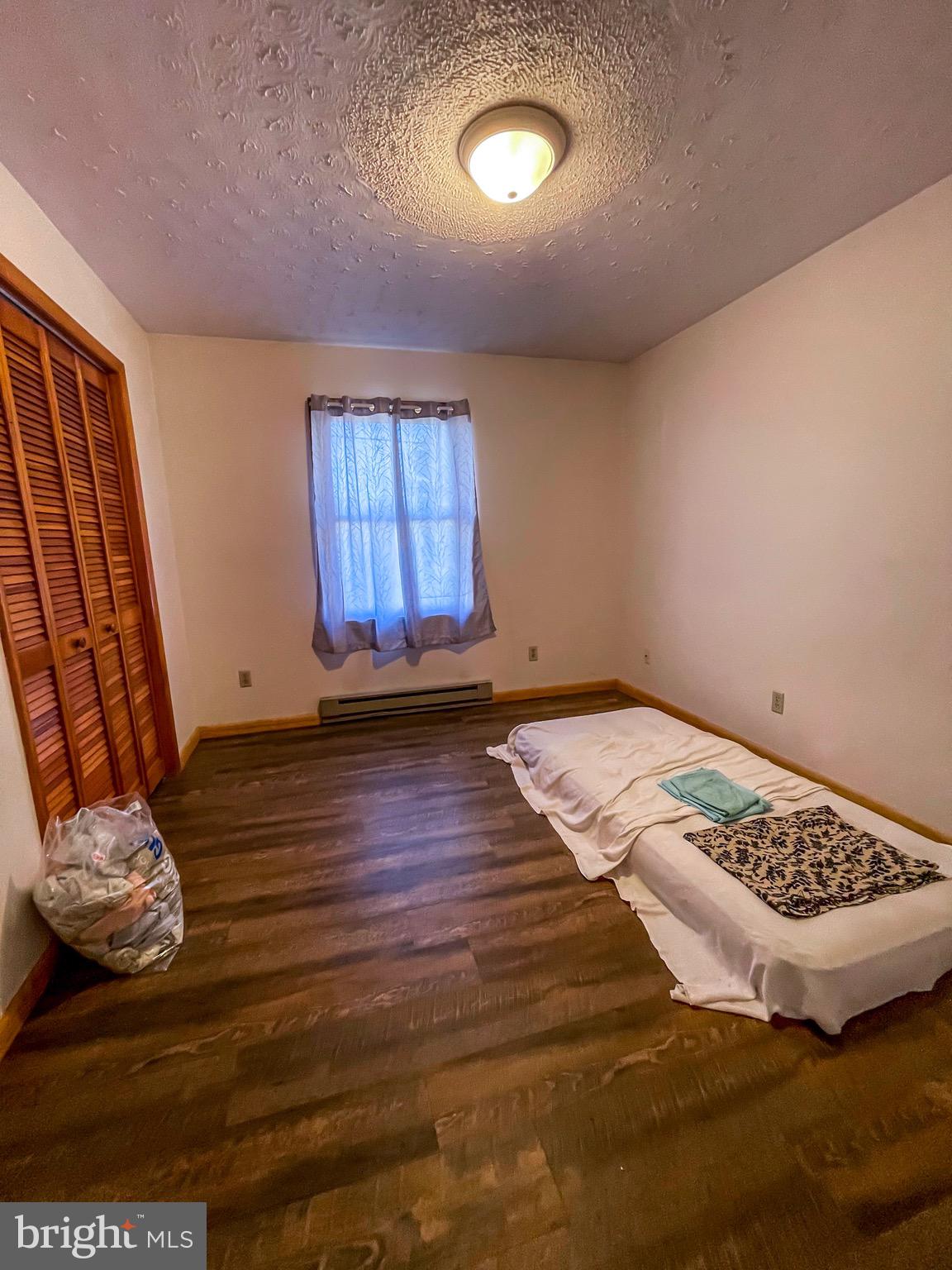 EAST SIDE - Residential