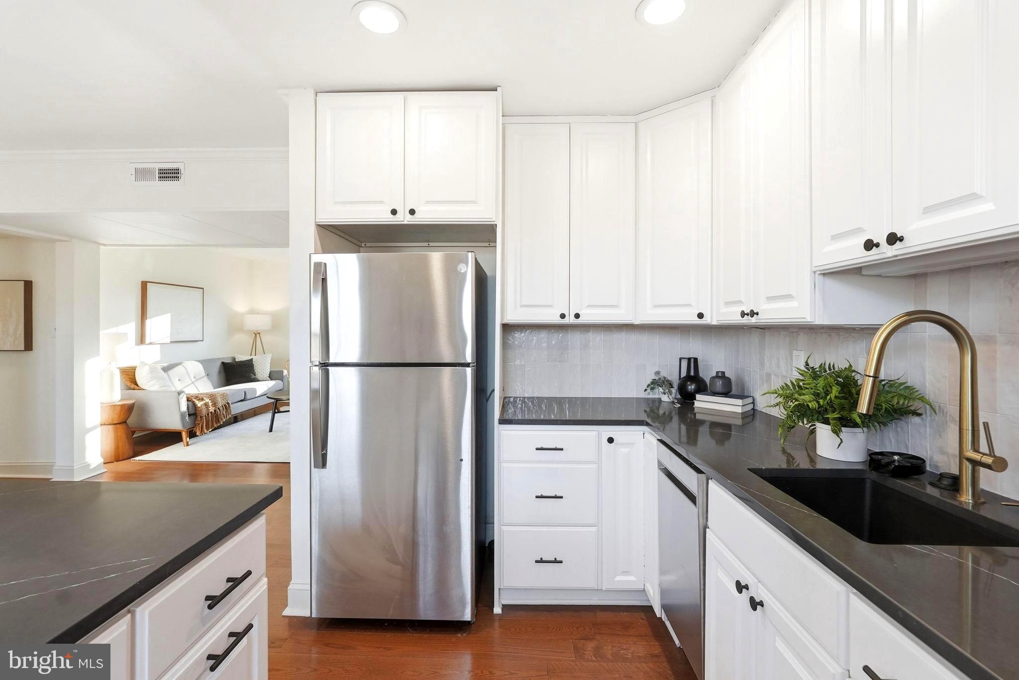 BELLE VIEW CONDOMINIUMS - Residential