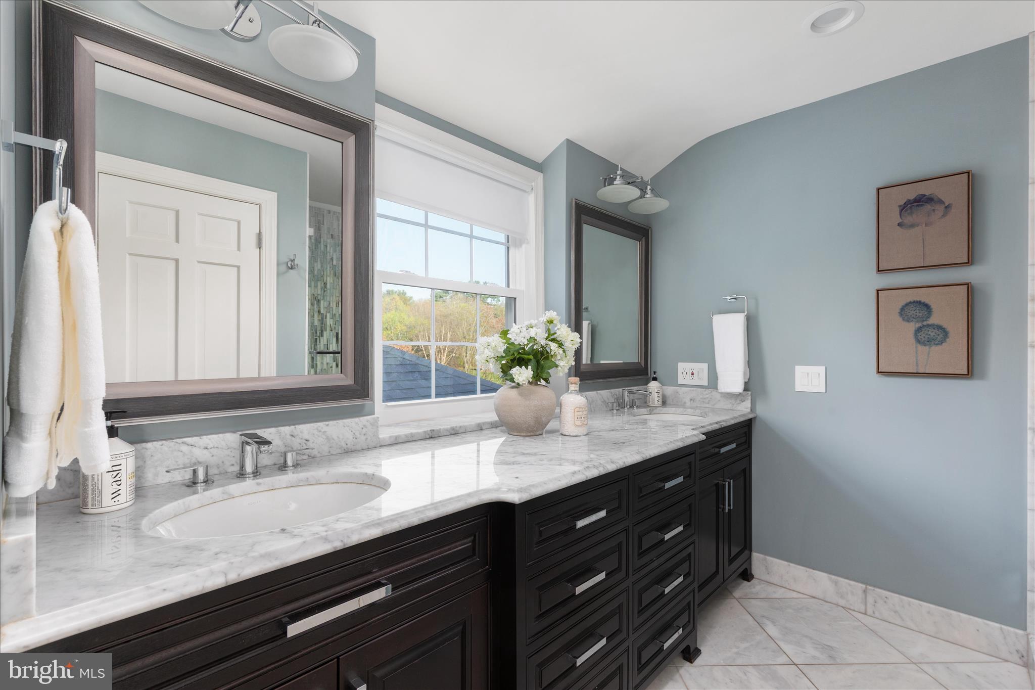 FOX LAKE - Residential