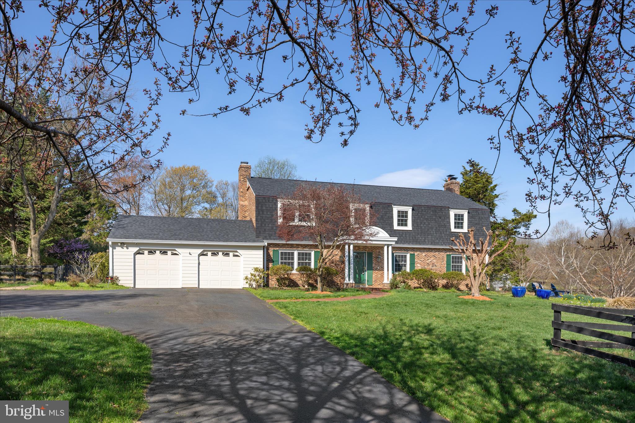 FOX LAKE - Residential