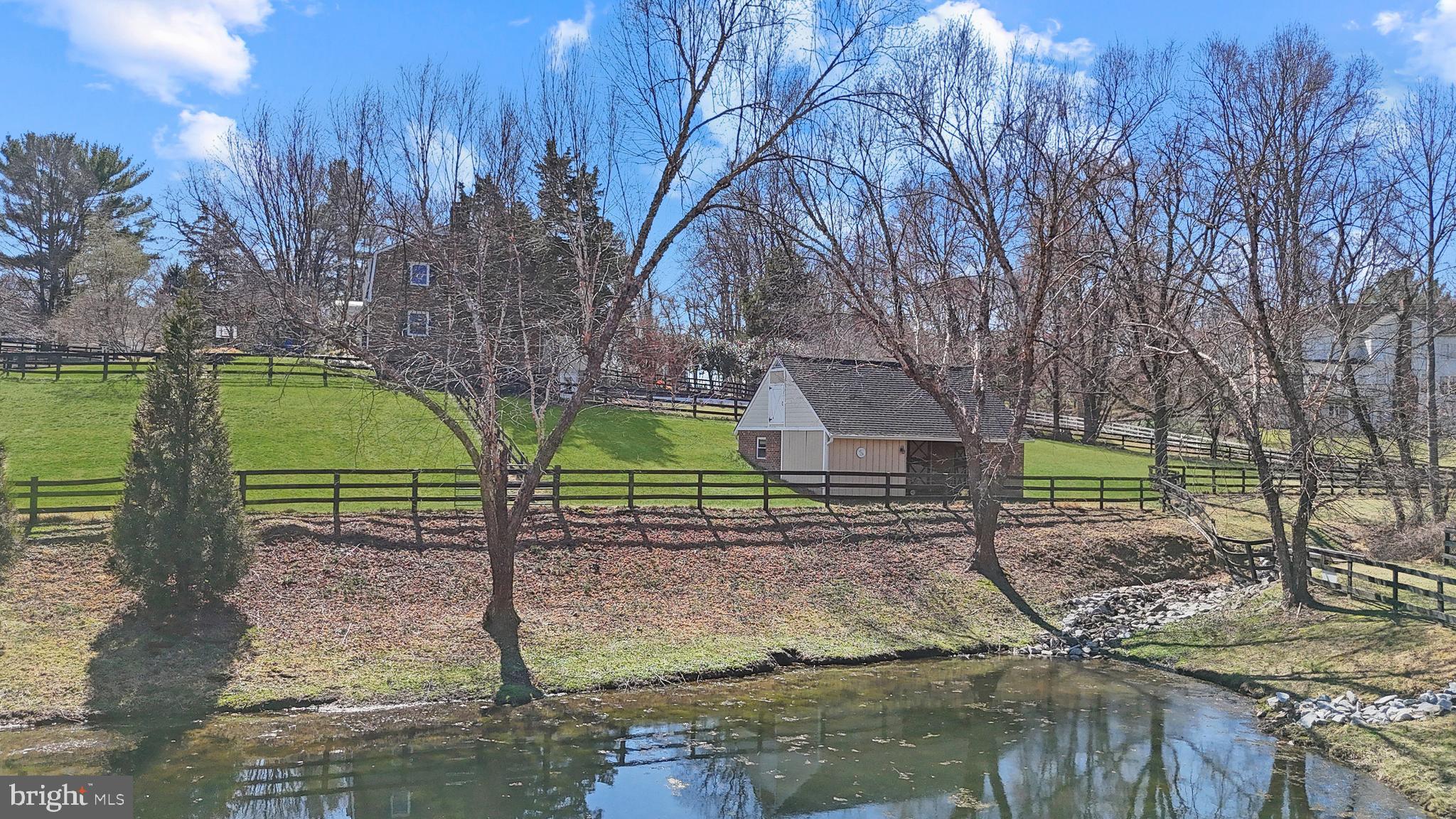 FOX LAKE - Residential