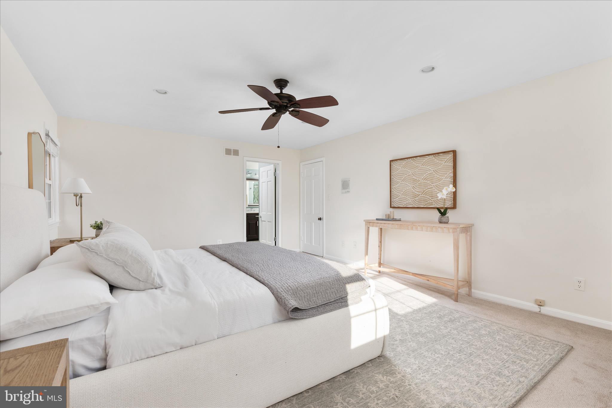 FOX LAKE - Residential