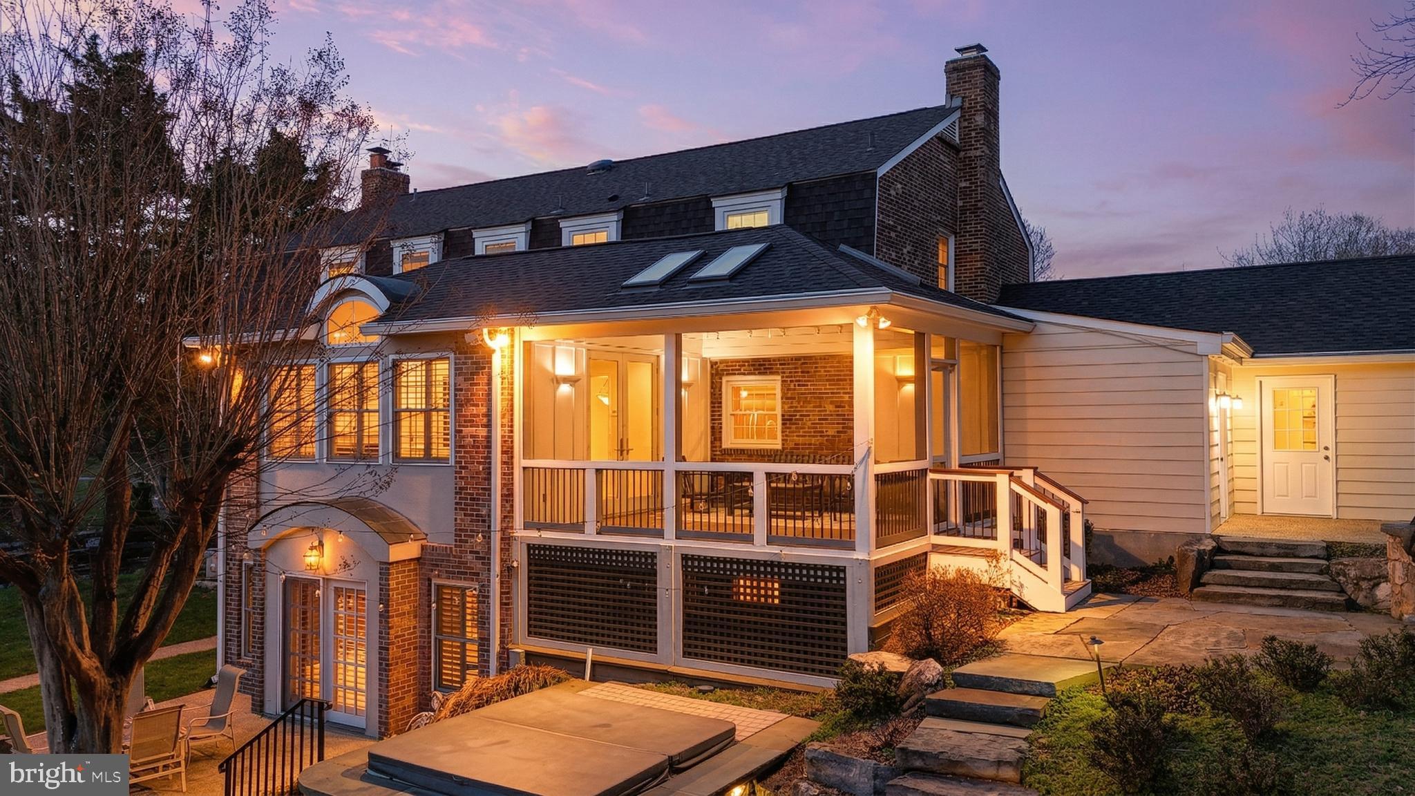 FOX LAKE - Residential