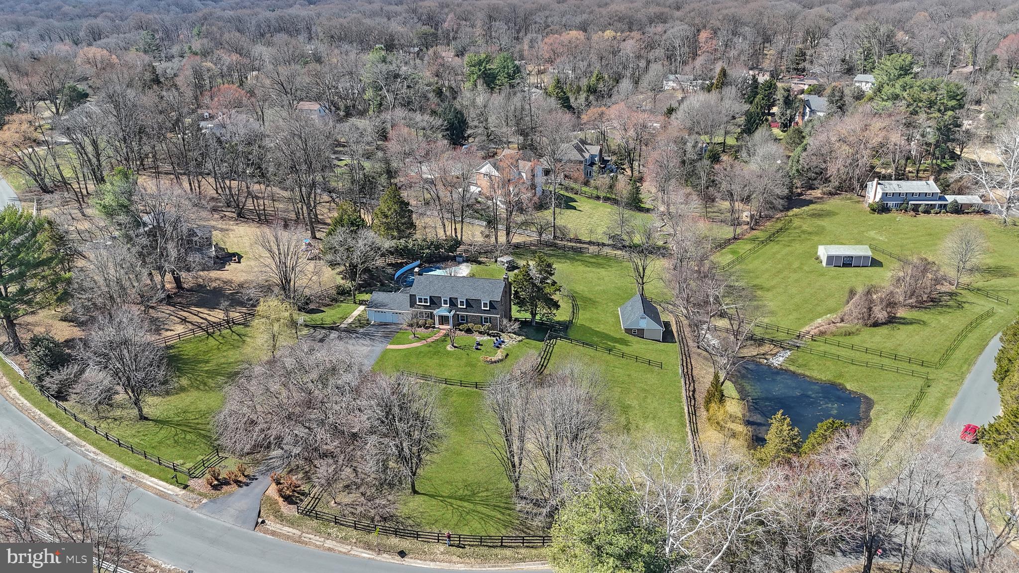 FOX LAKE - Residential