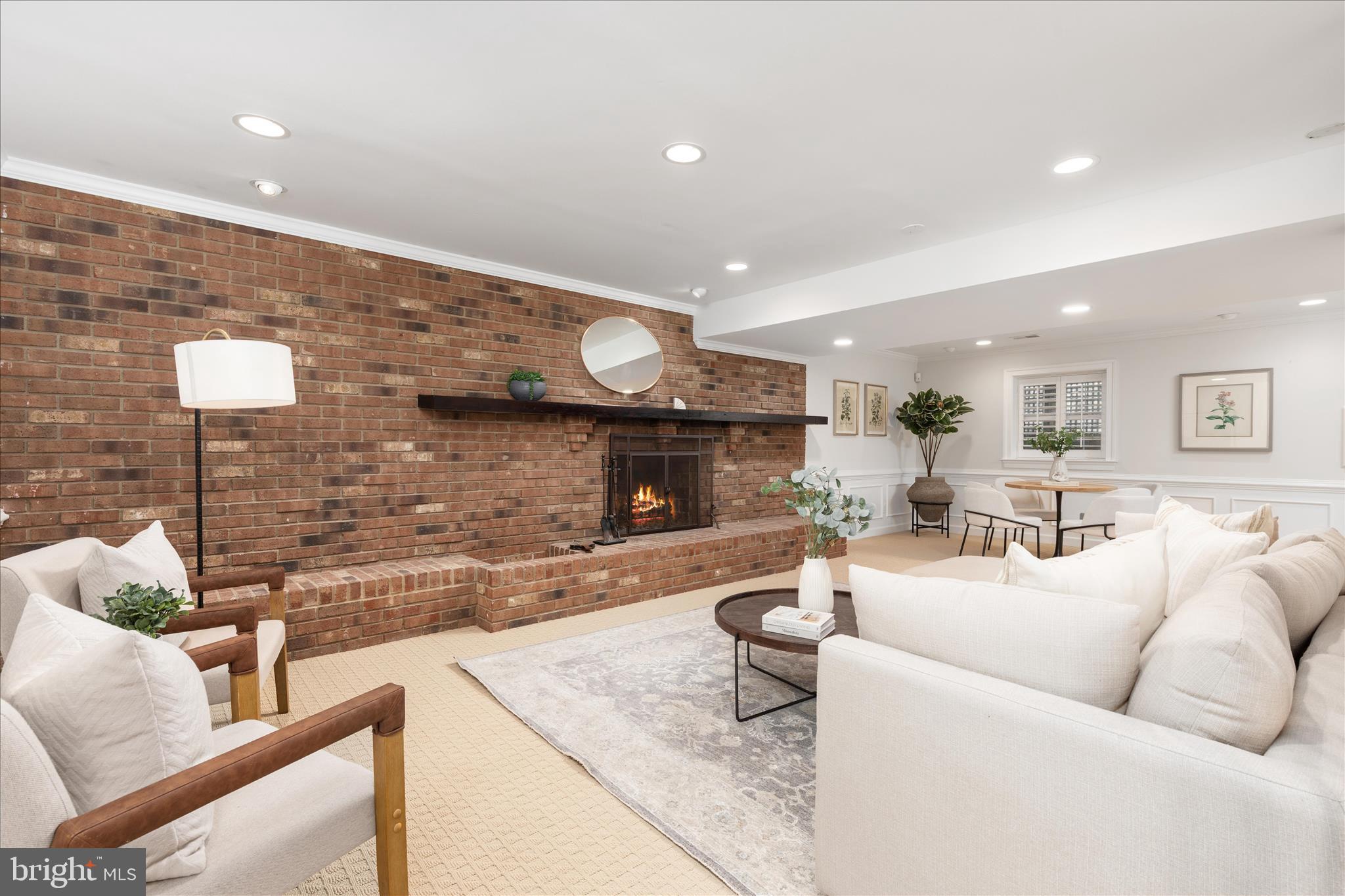 FOX LAKE - Residential