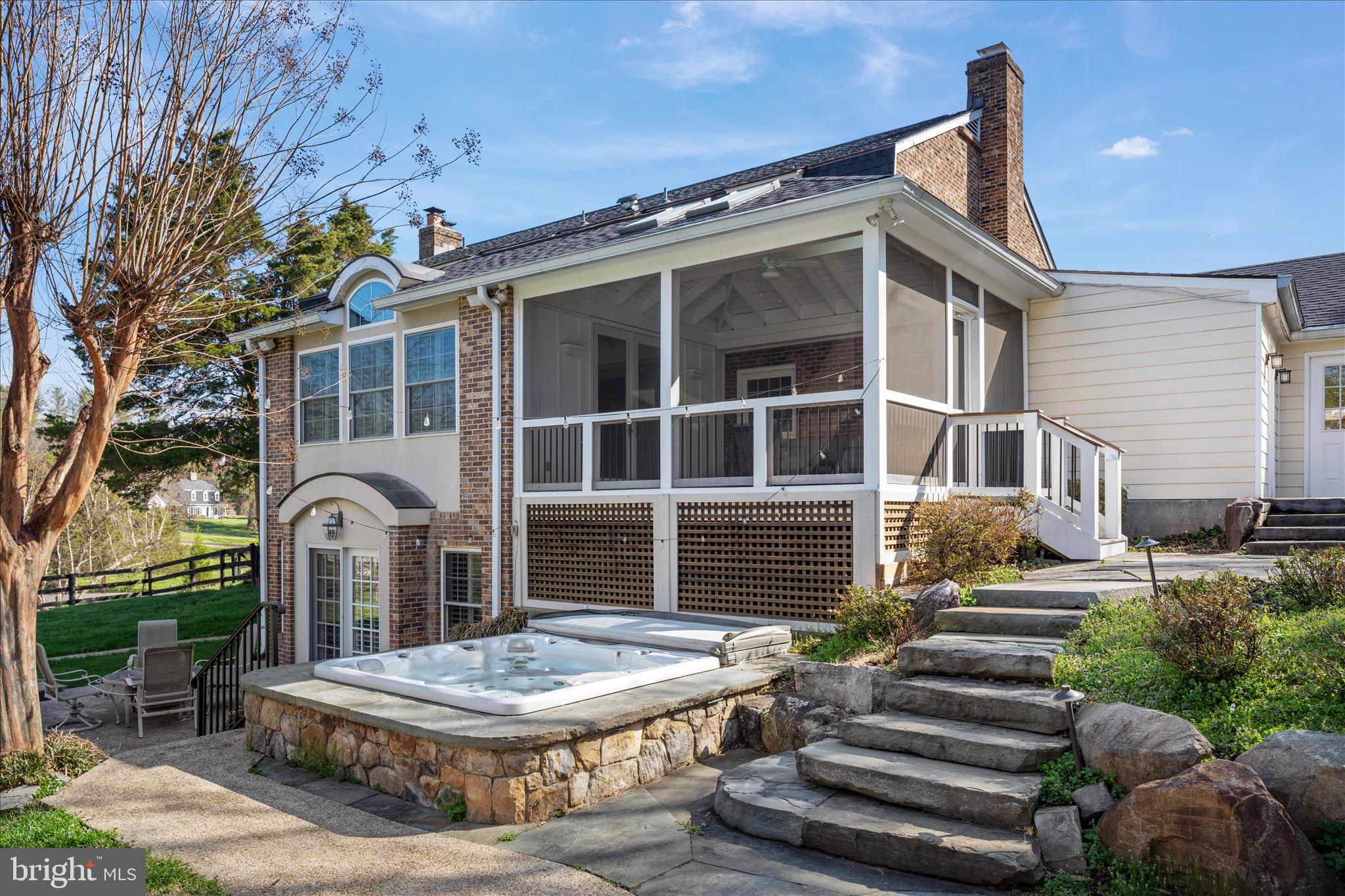 FOX LAKE - Residential