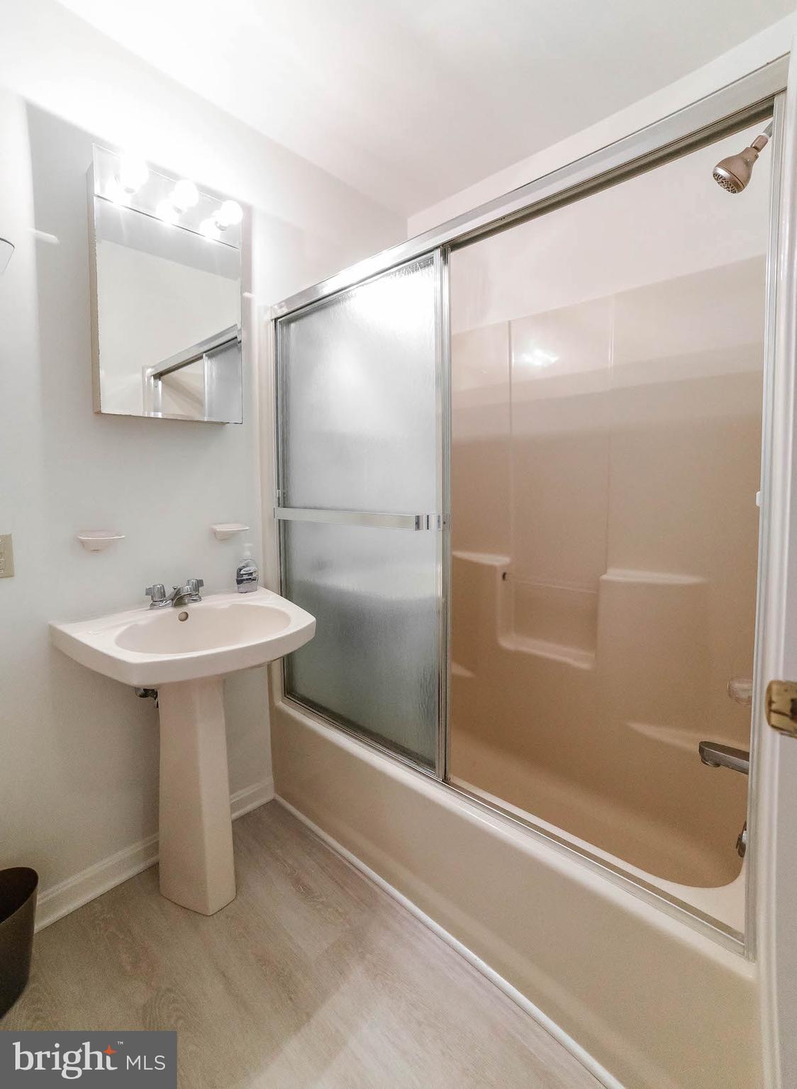 TOWER HILL FARM - Residential Lease