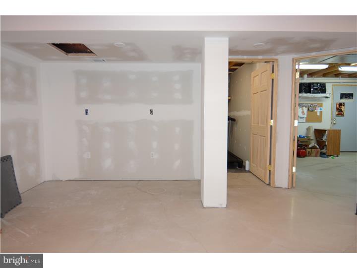 HIDDEN MEADOWS - Residential