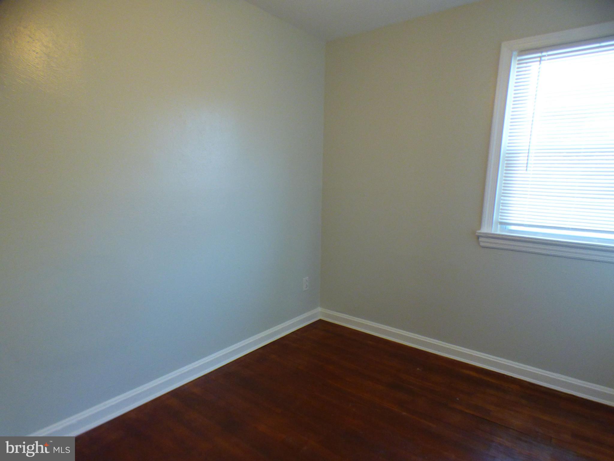 IVERSON COURTS CONDO - Residential Lease