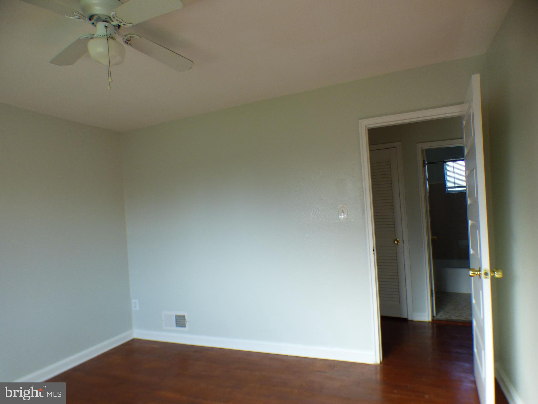 IVERSON COURTS CONDO - Residential Lease