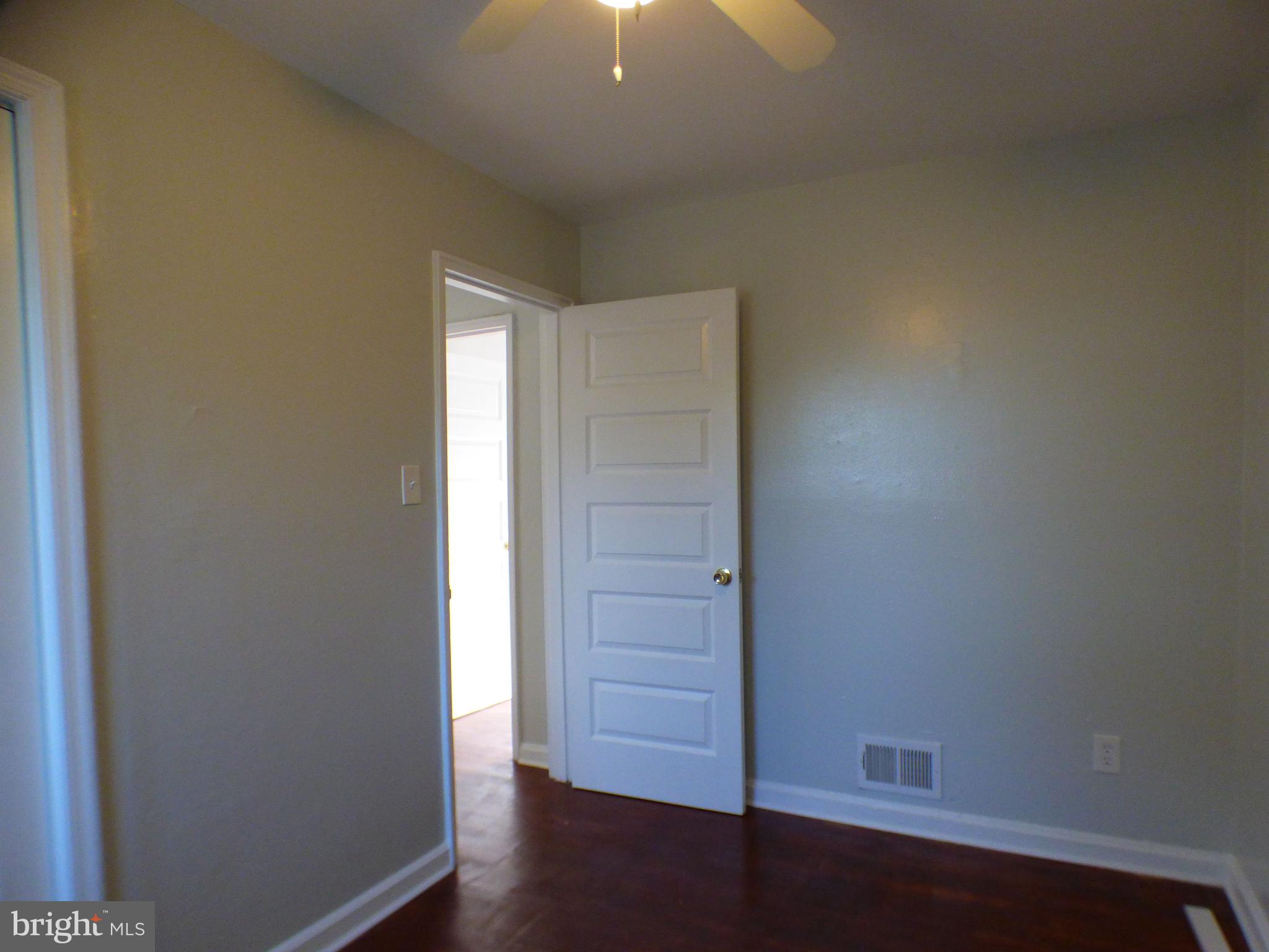 IVERSON COURTS CONDO - Residential Lease