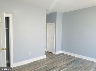 PHILADELPHIA (NORTH) - Residential Lease