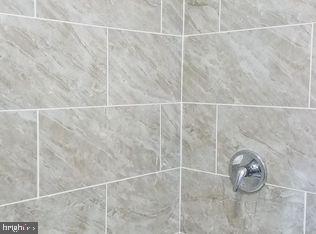 PHILADELPHIA (NORTH) - Residential Lease