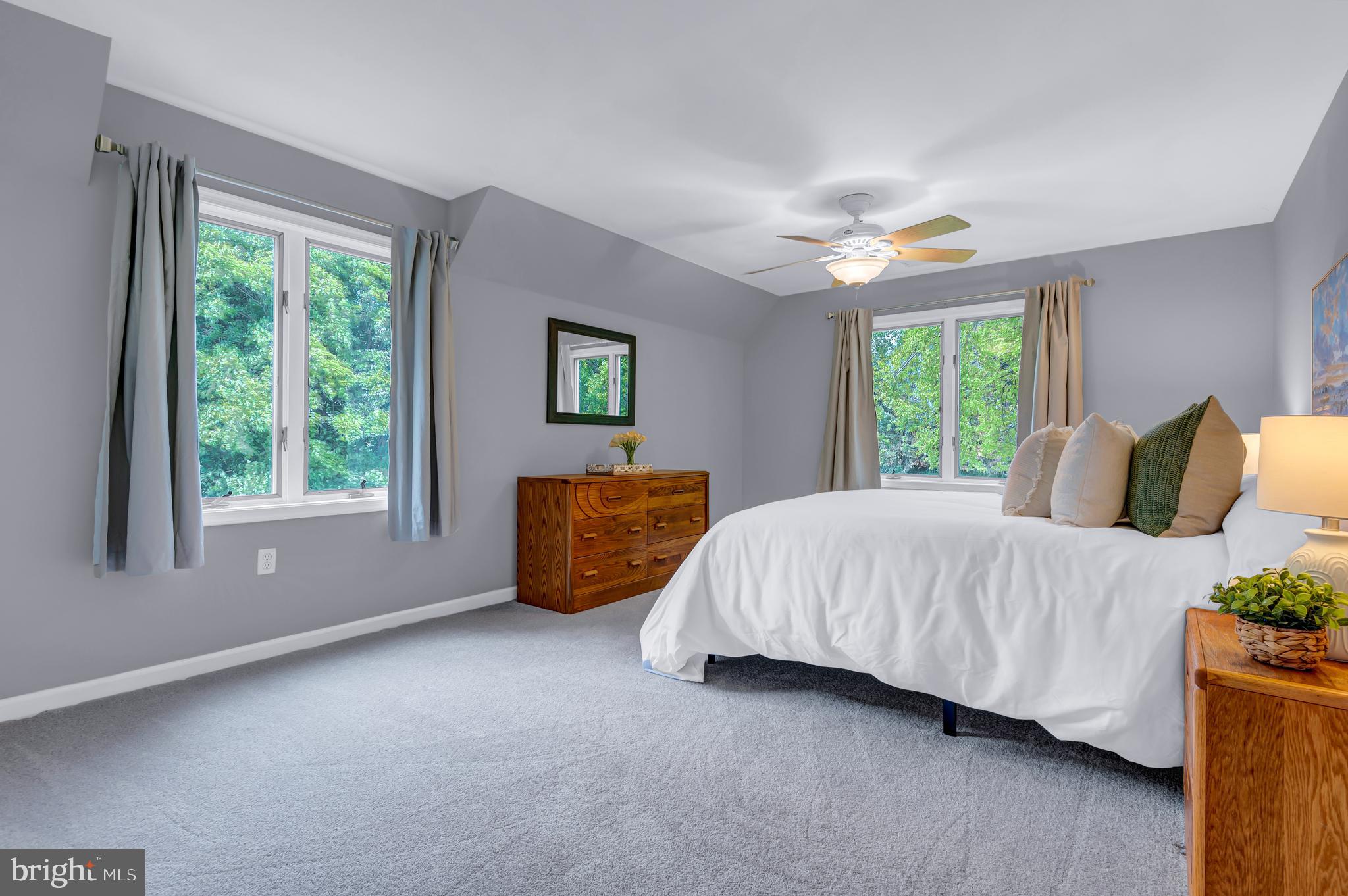 LOCUST HILL ESTATES - Residential
