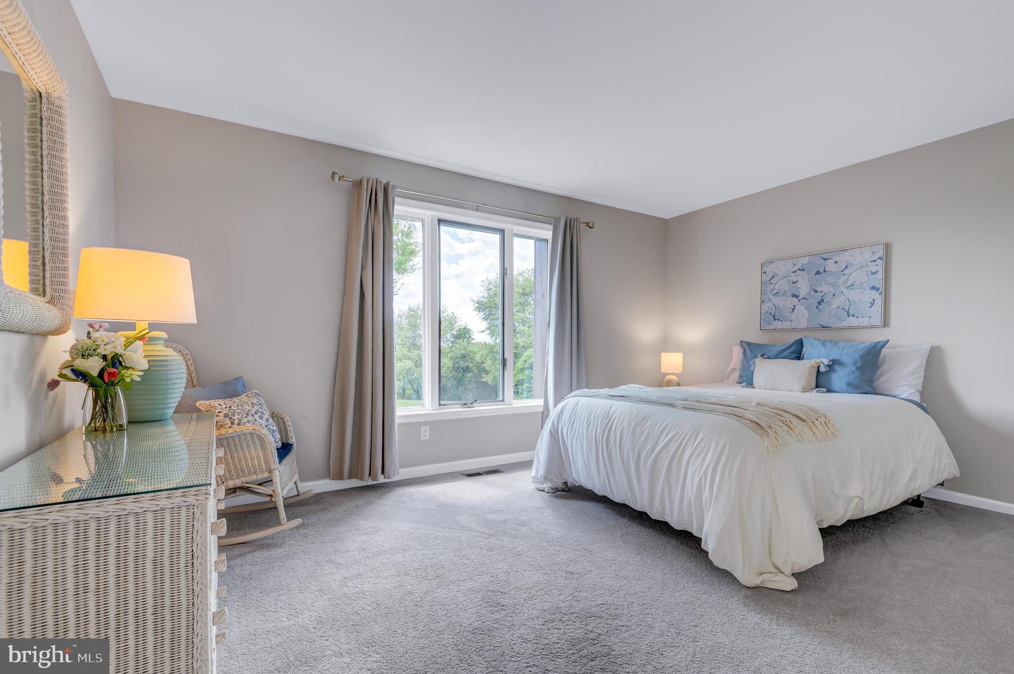 LOCUST HILL ESTATES - Residential