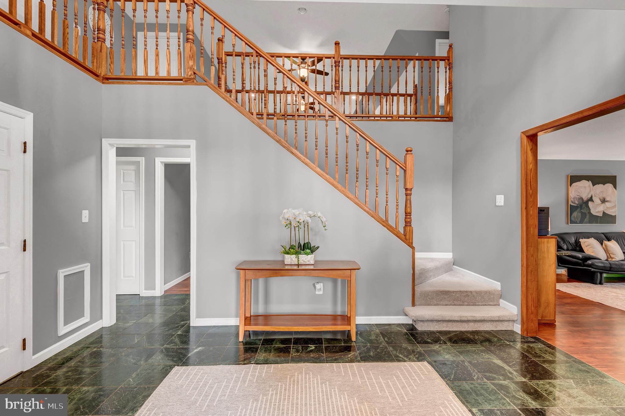 LOCUST HILL ESTATES - Residential