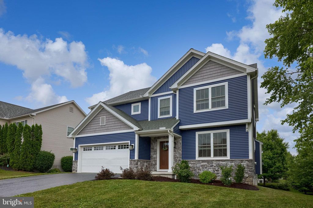 Photo of 124 Kilgannon Lane, LANCASTER, PA 17603 (MLS # PALA2088714)