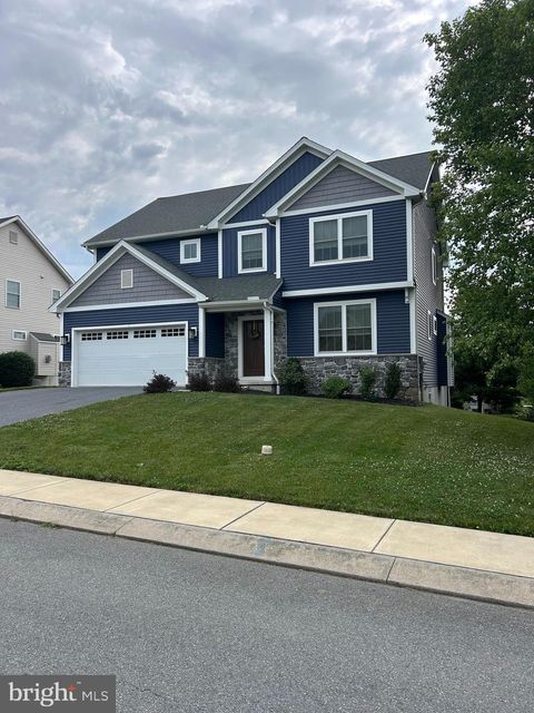 Homes For Sale - 124 Kilgannon Lane<br/> LANCASTER, PA 17603