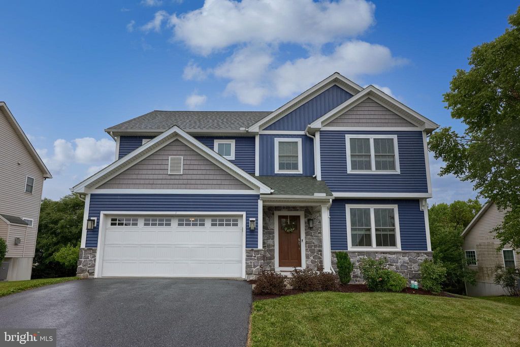 Photo of 124 Kilgannon Lane, LANCASTER, PA 17603 (MLS # PALA2088714)