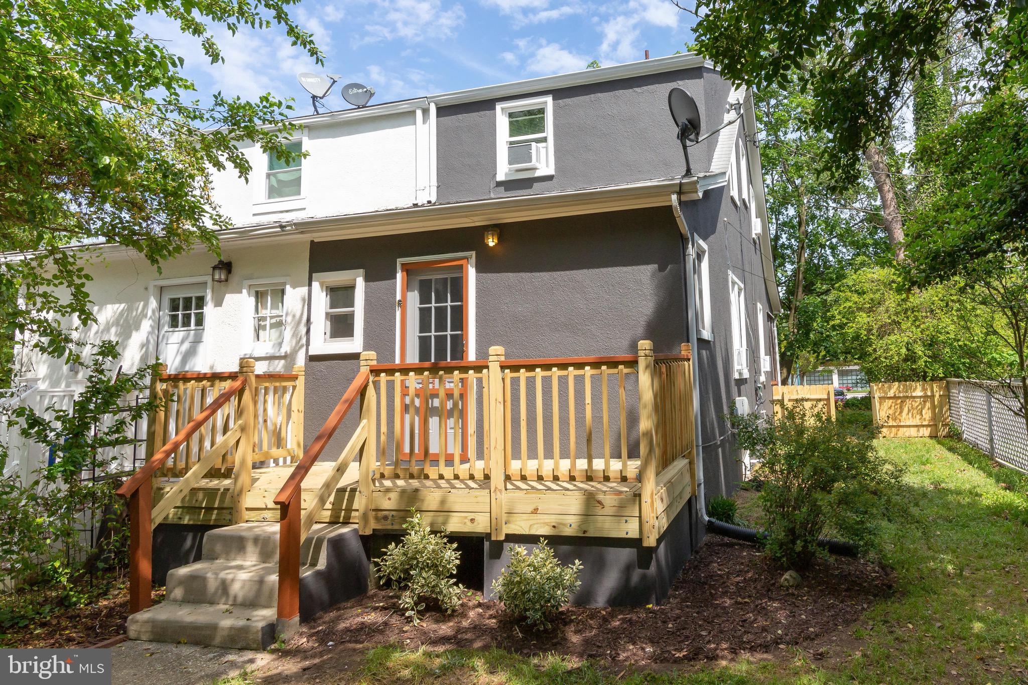 EASTPORT - Residential Lease