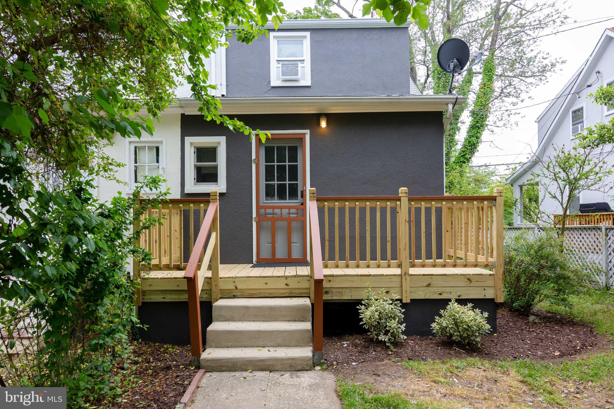 EASTPORT - Residential Lease