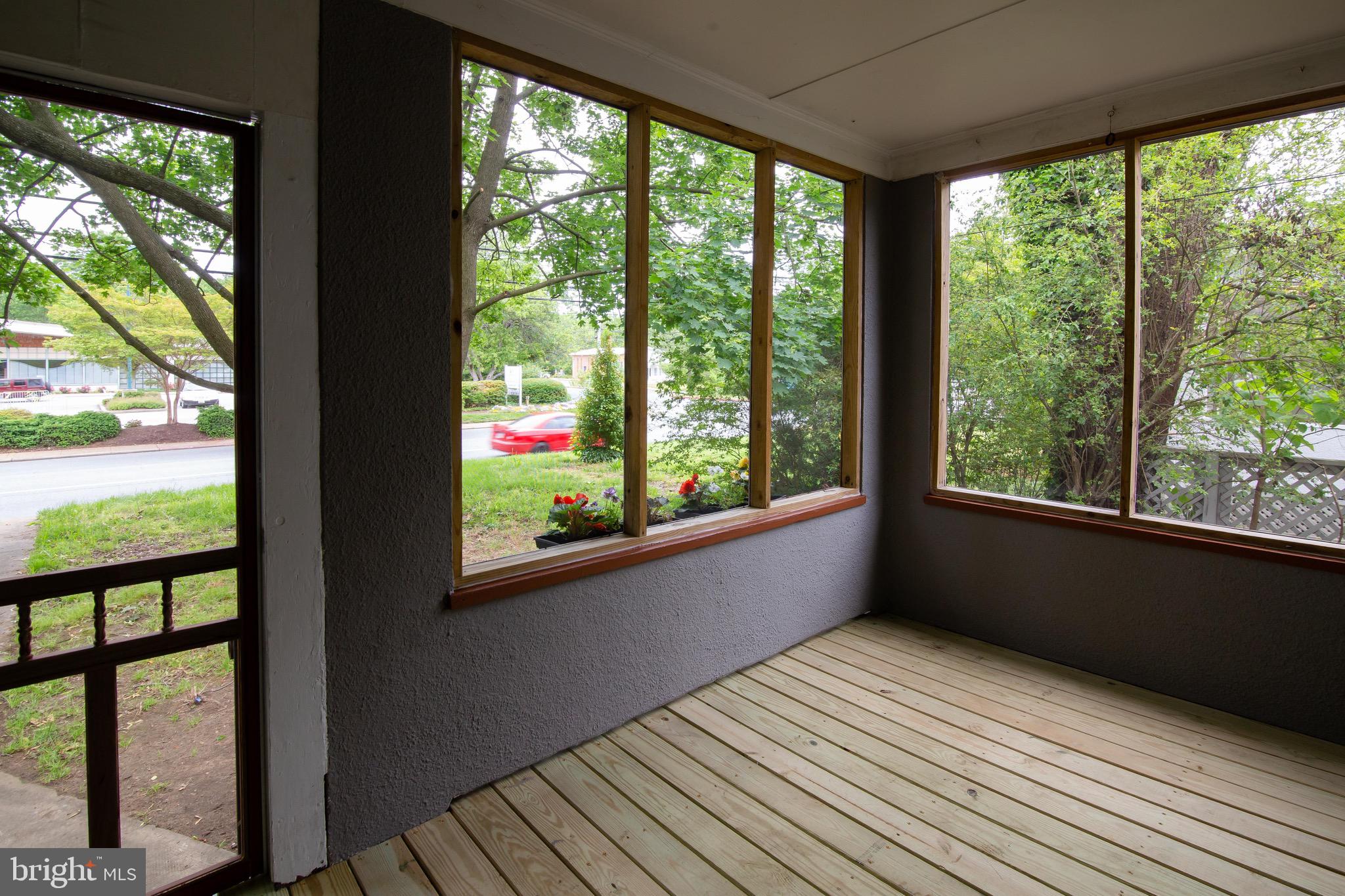 EASTPORT - Residential Lease