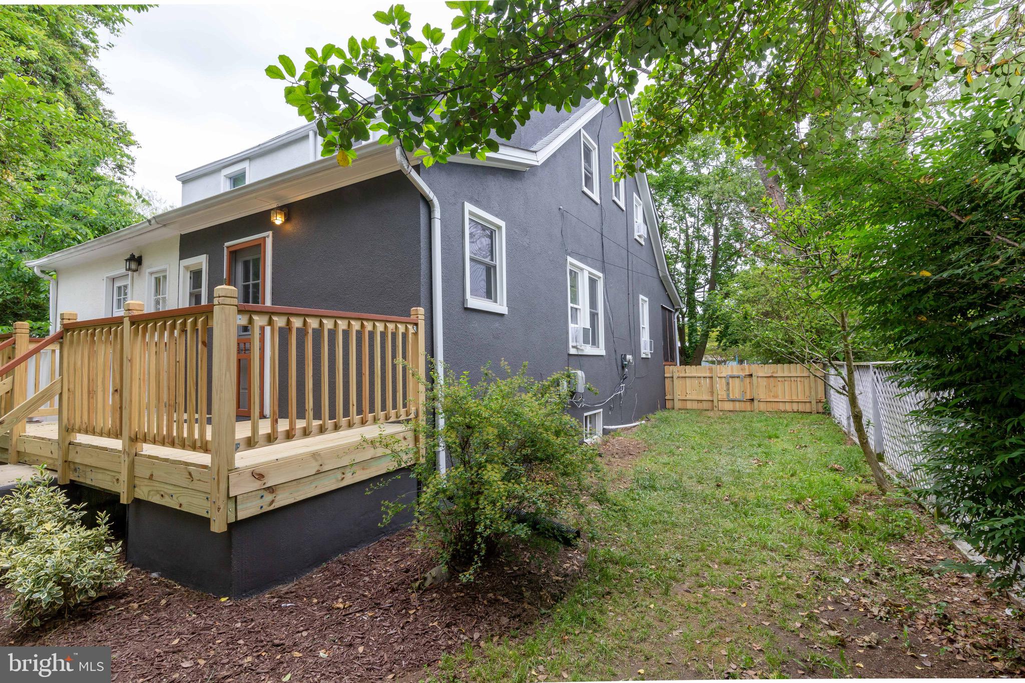 EASTPORT - Residential Lease