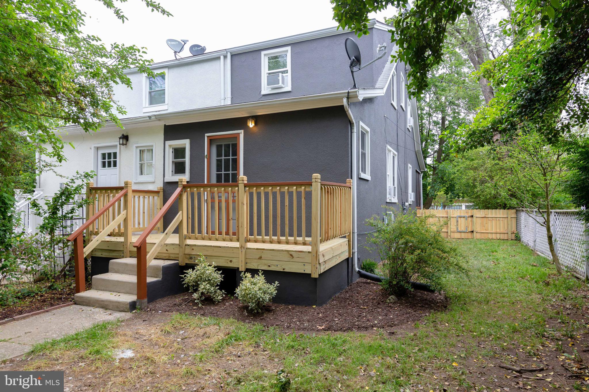 EASTPORT - Residential Lease