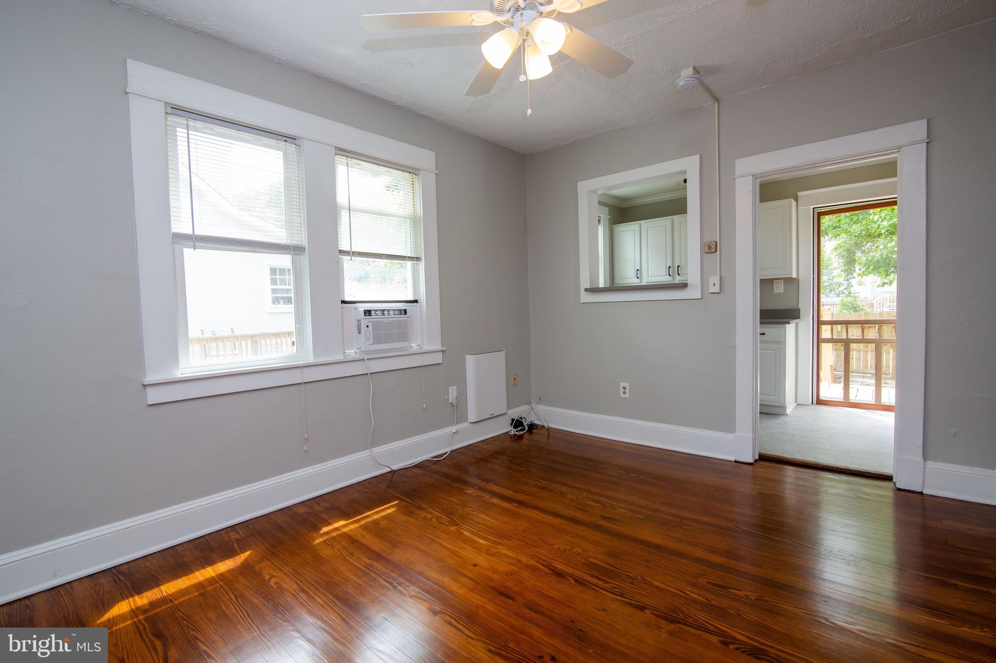 EASTPORT - Residential Lease