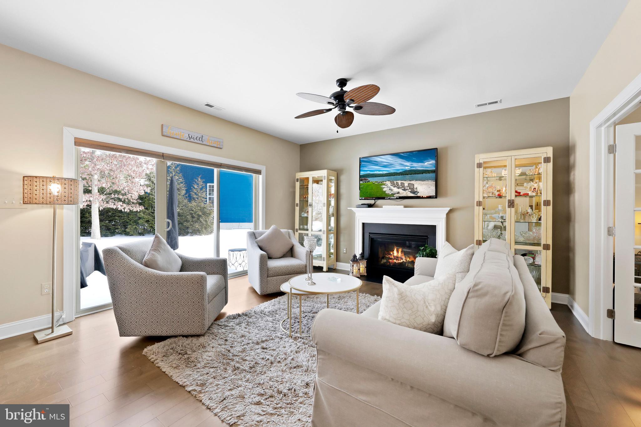 5 ACRES AND INDEPE - Residential