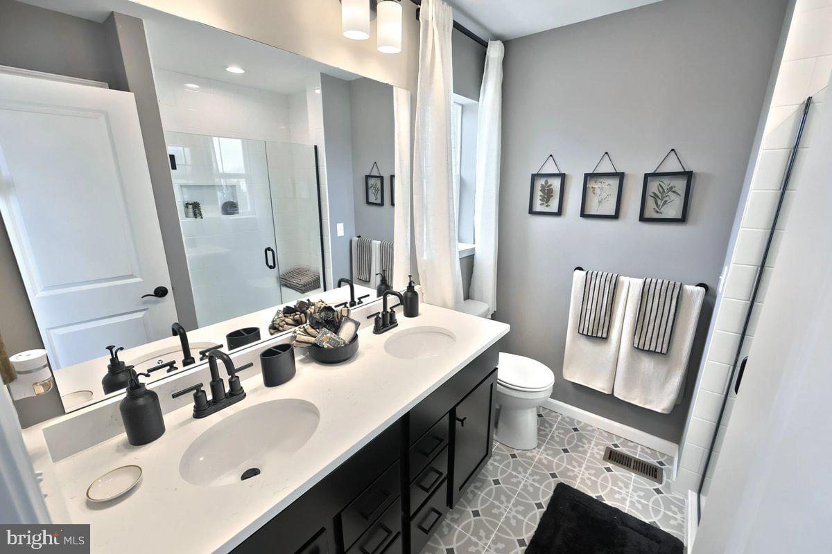 DEERFIELD ESTATES - Residential