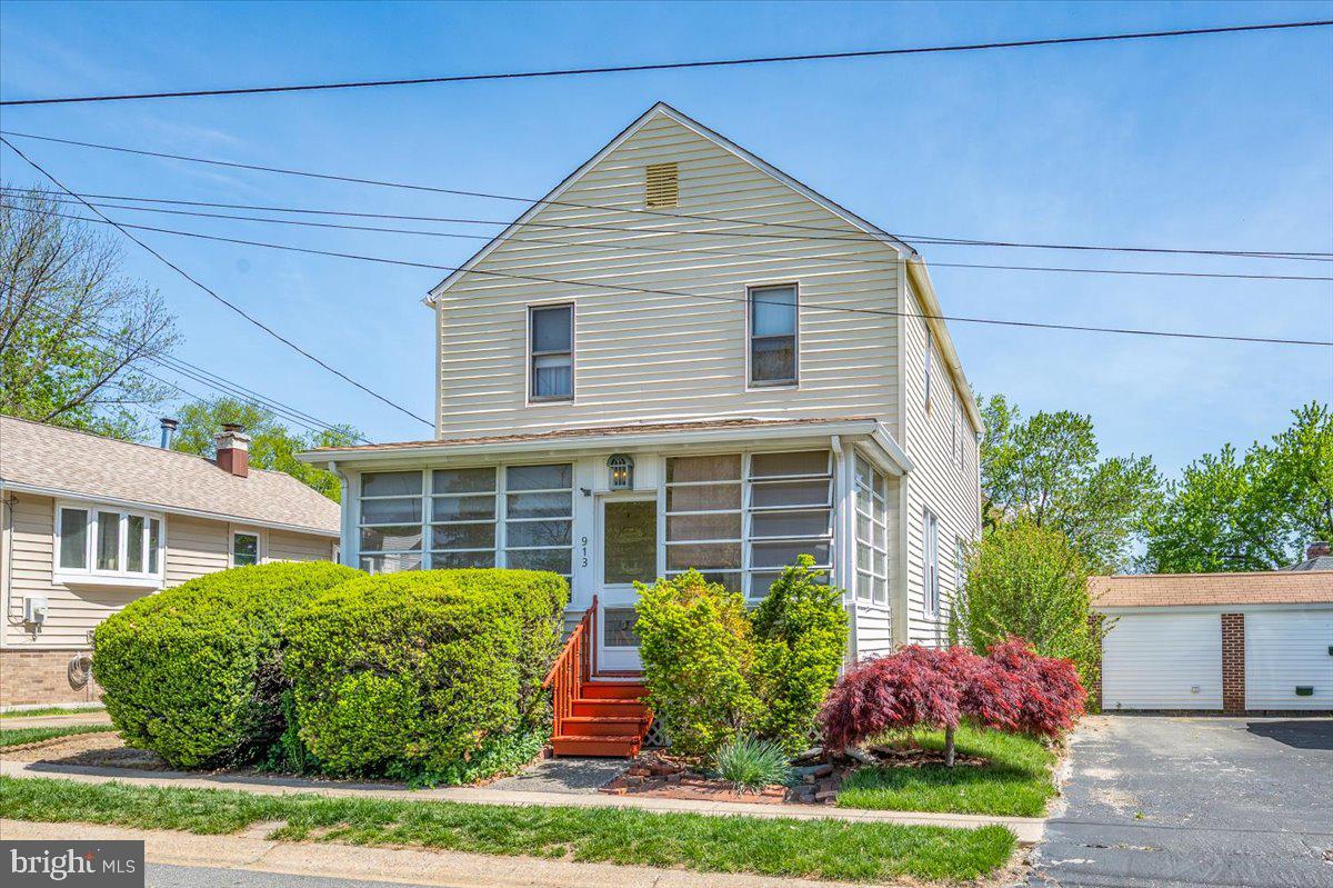 913 ELIZABETH AVENUE