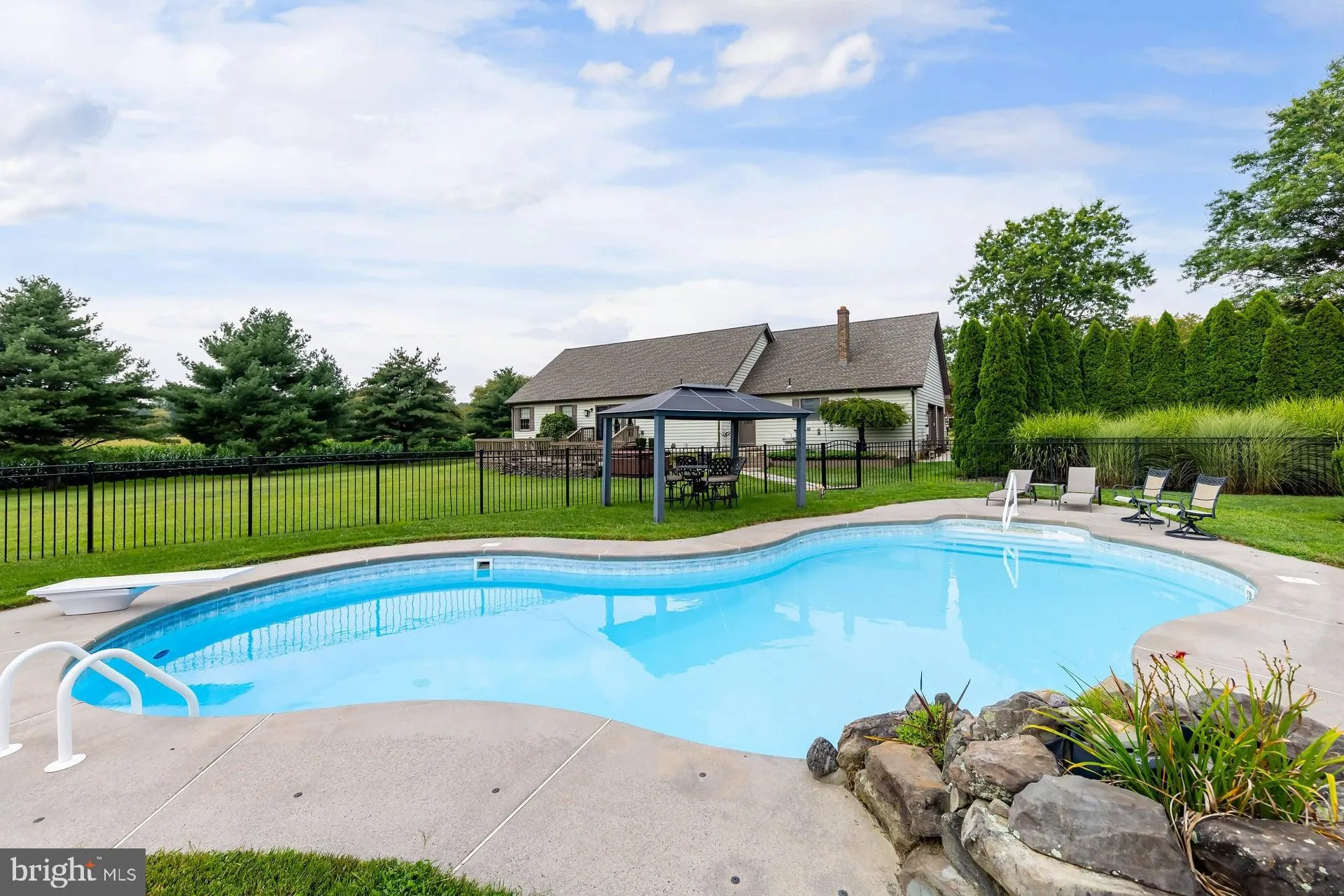 Monroeville, New Jersey 08343, United States, 3 Bedrooms Bedrooms, ,2 BathroomsBathrooms,Residential,Active,189073