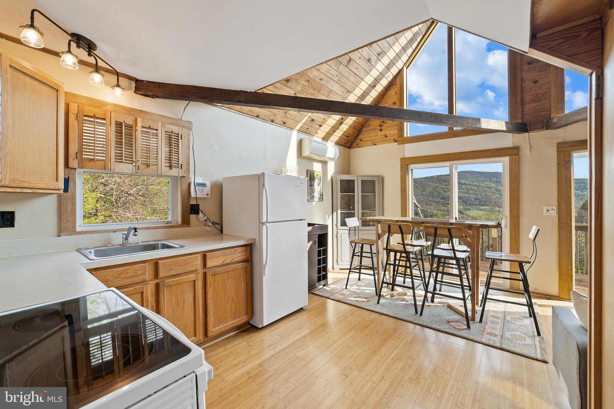 APPLE MT LAKE - Residential