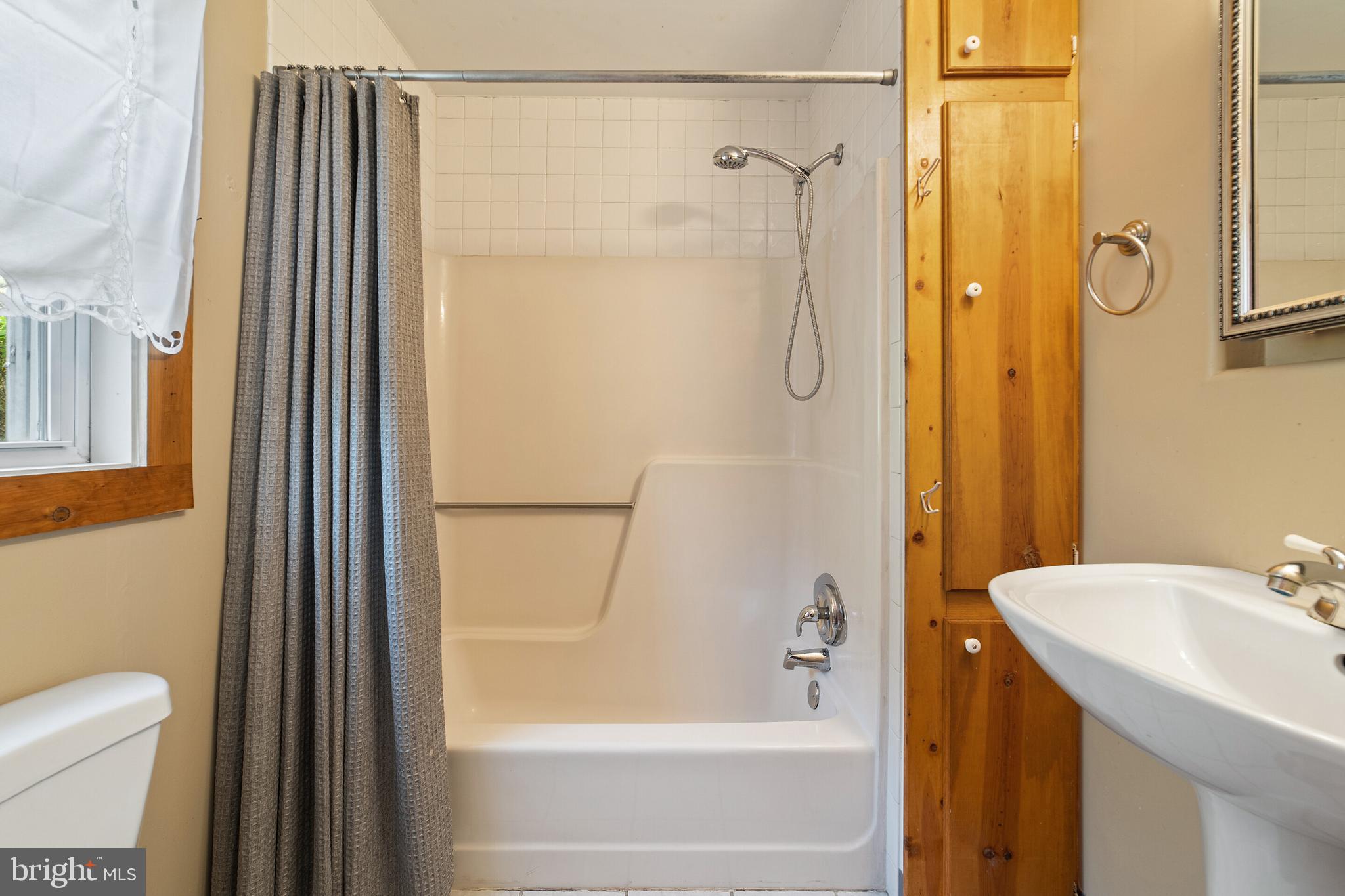 APPLE MT LAKE - Residential