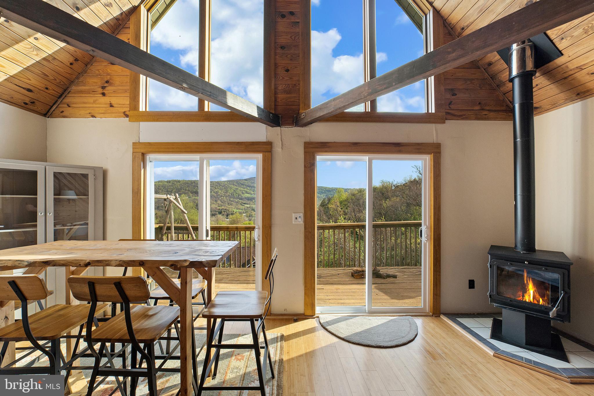 APPLE MT LAKE - Residential