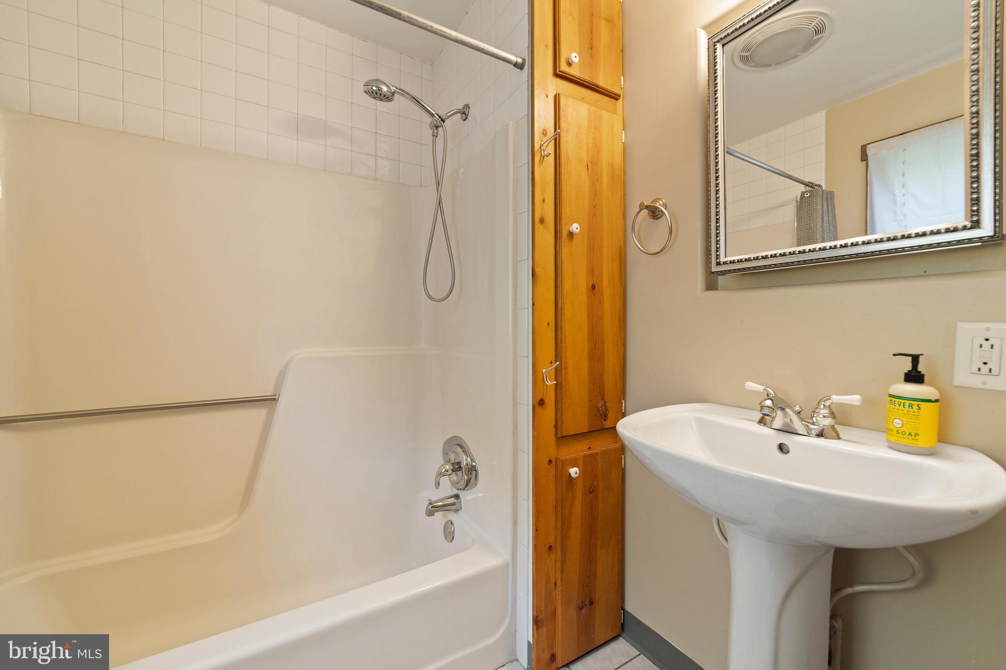 APPLE MT LAKE - Residential