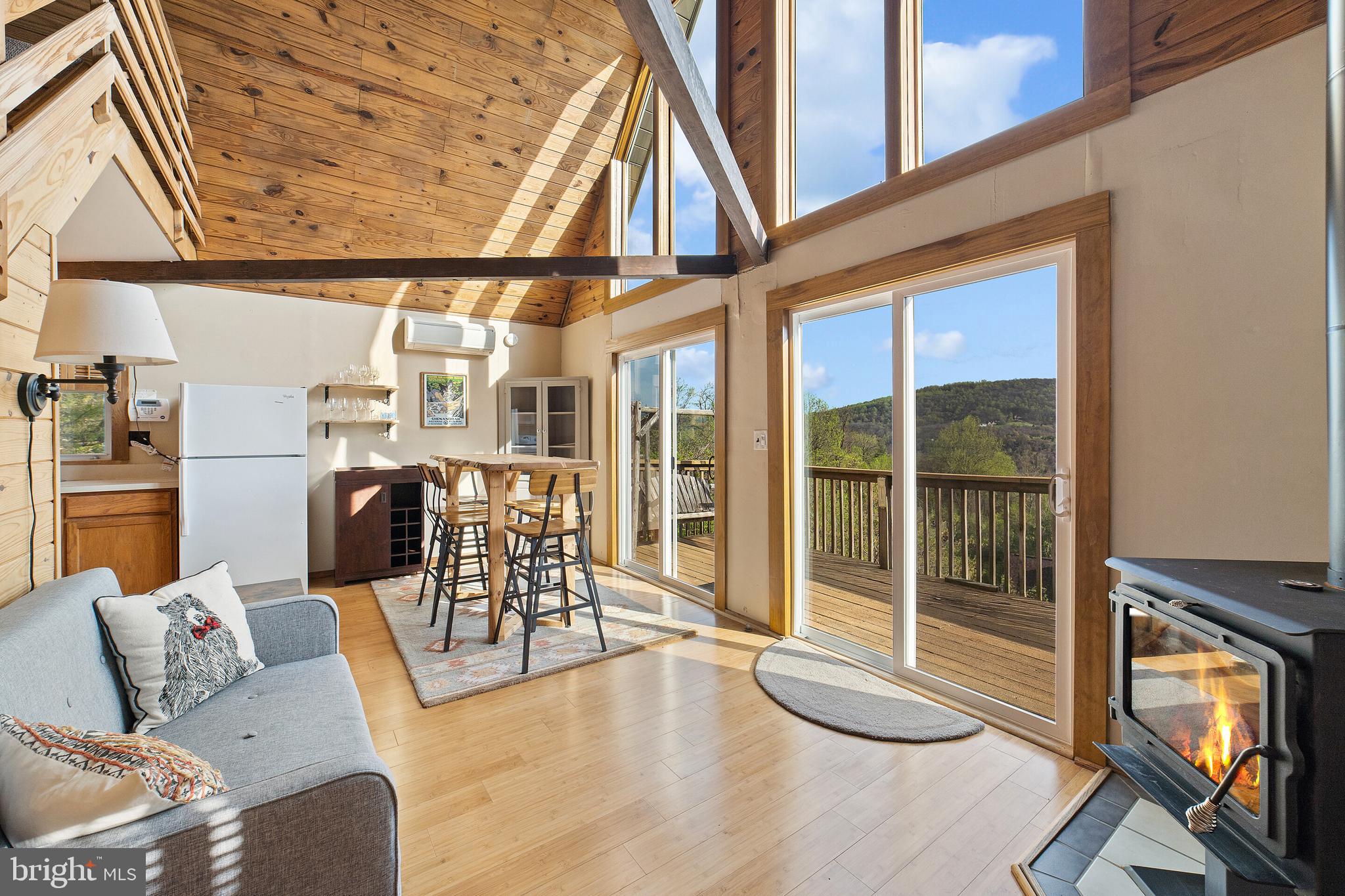 APPLE MT LAKE - Residential