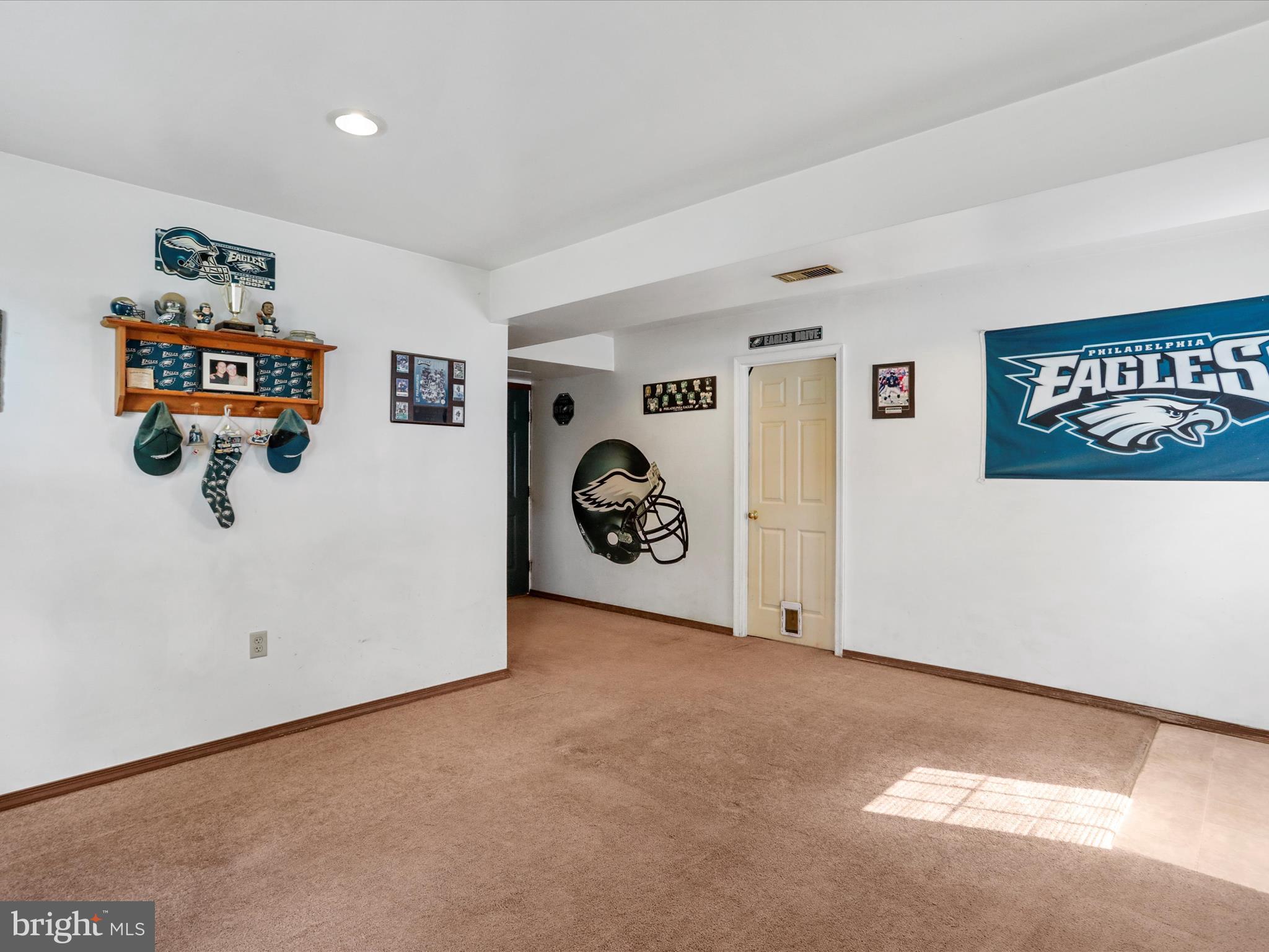 NOTTINGHAM MEADOWS - Residential