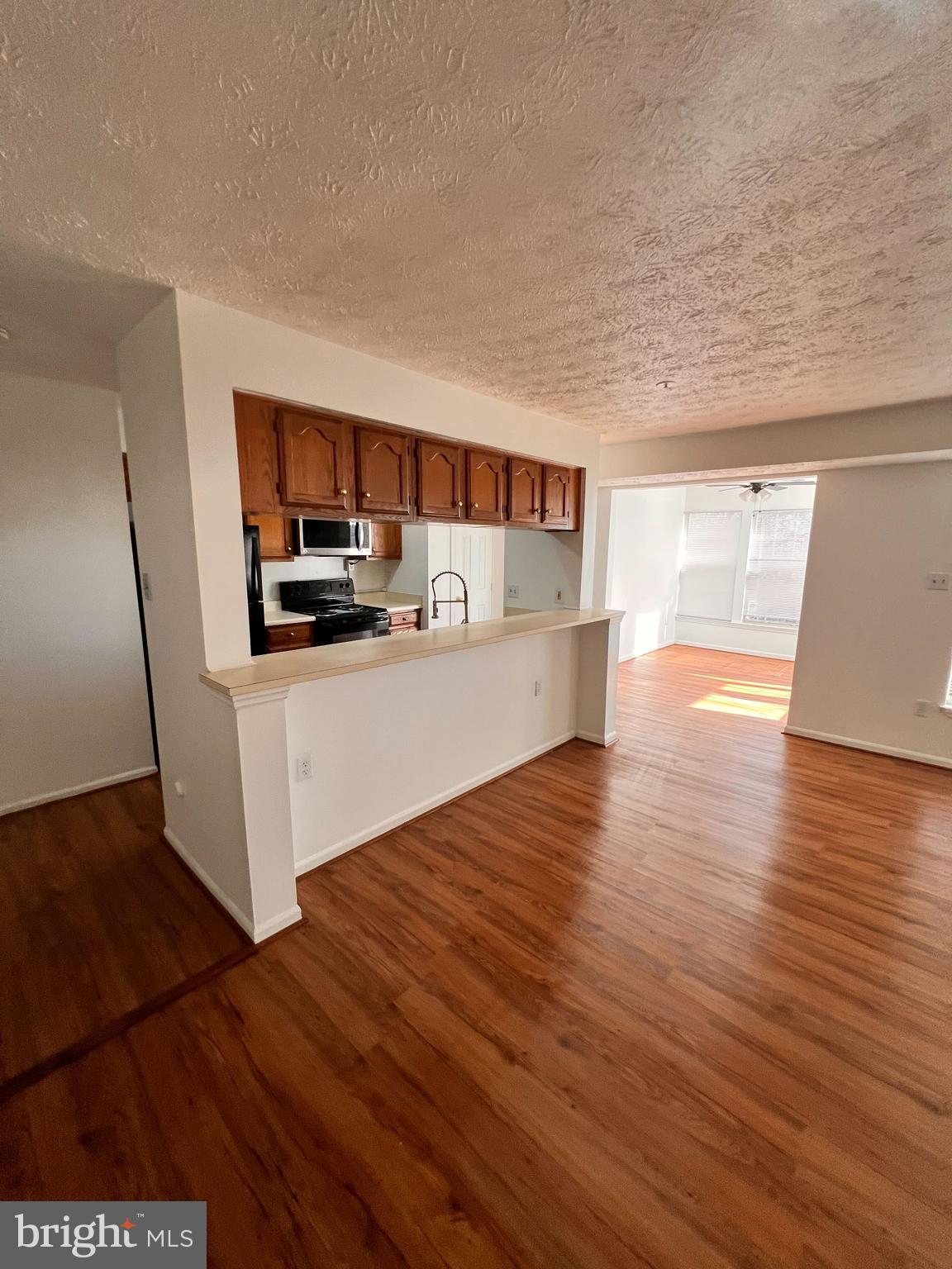 WOODRIDGE MANOR - Residential Lease