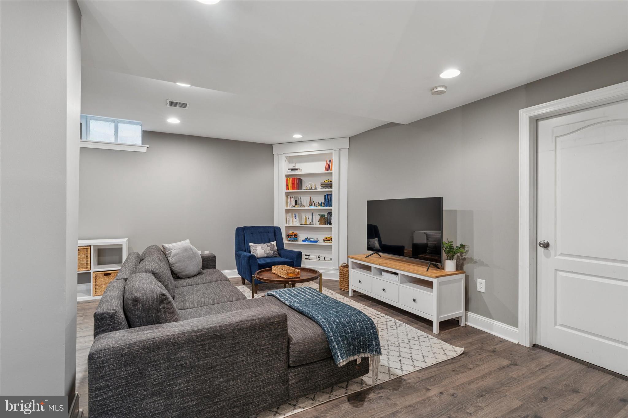 BELMONT HILLS - Residential