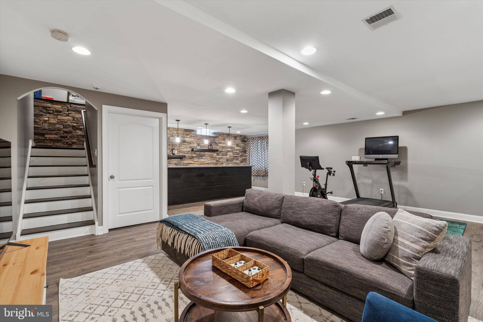 BELMONT HILLS - Residential