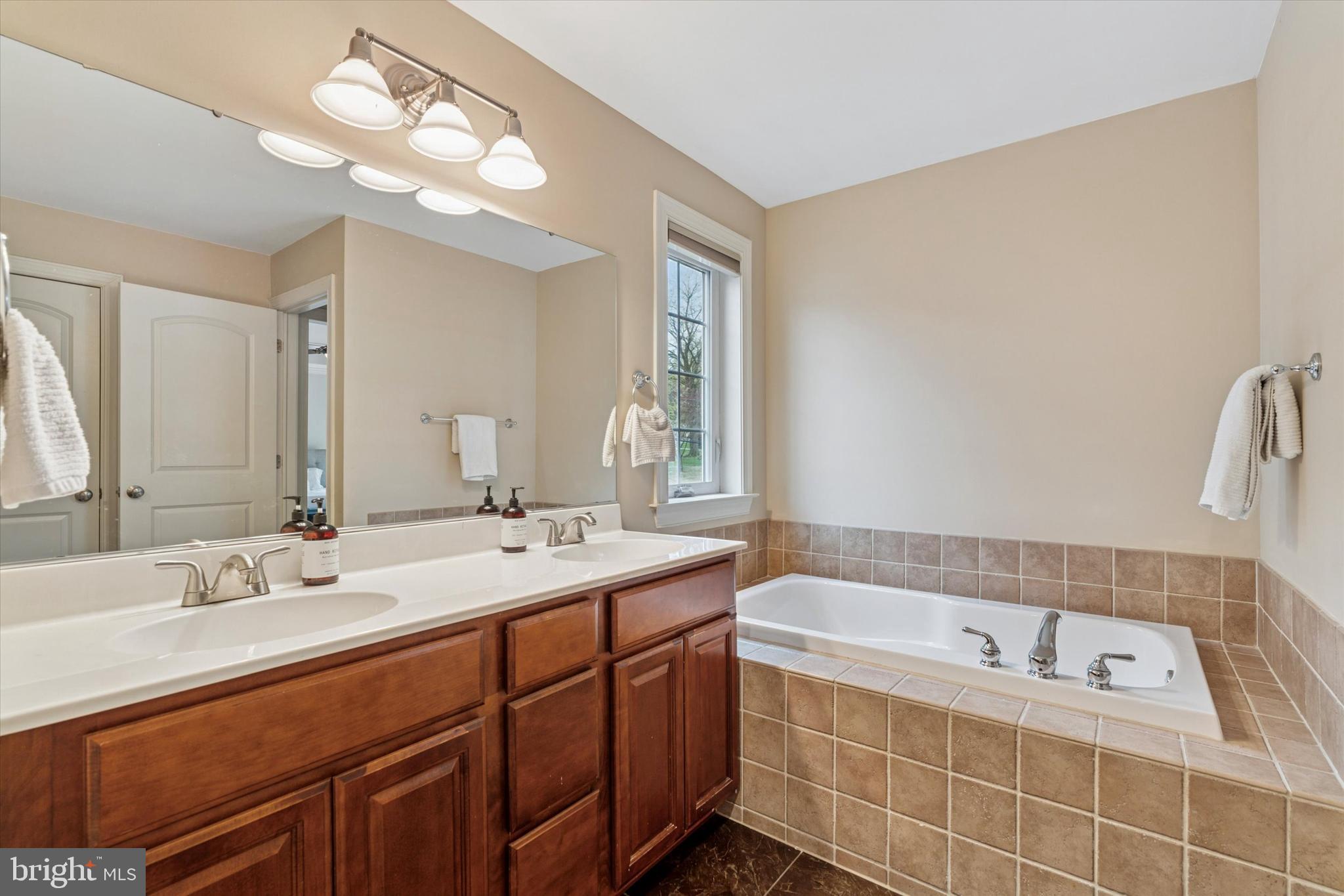 BELMONT HILLS - Residential