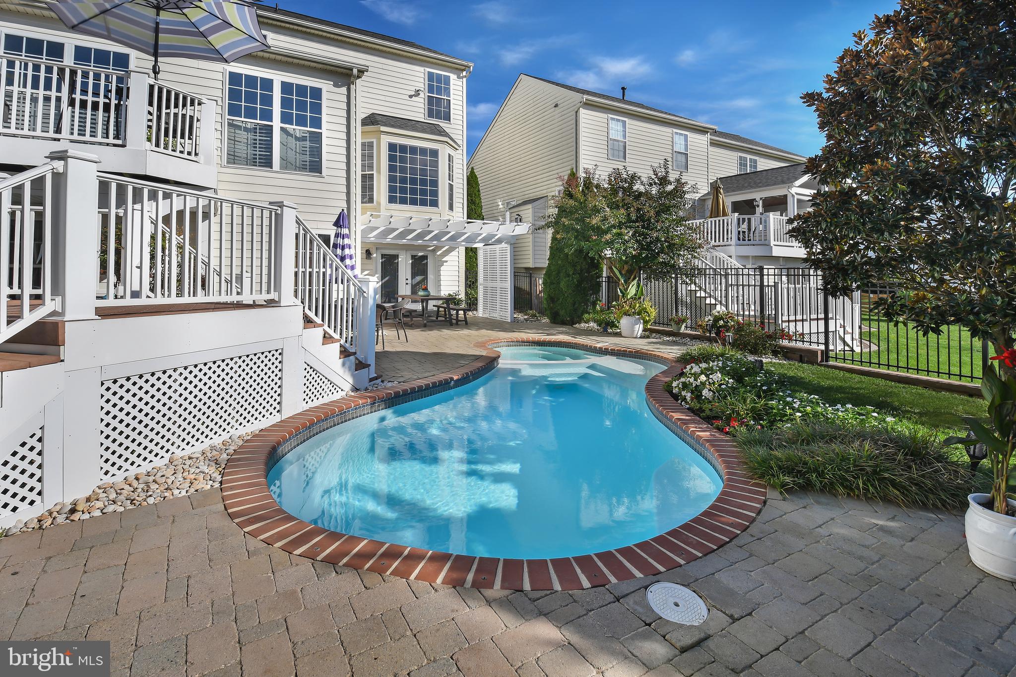 VILLAGES OF URBANA - Residential