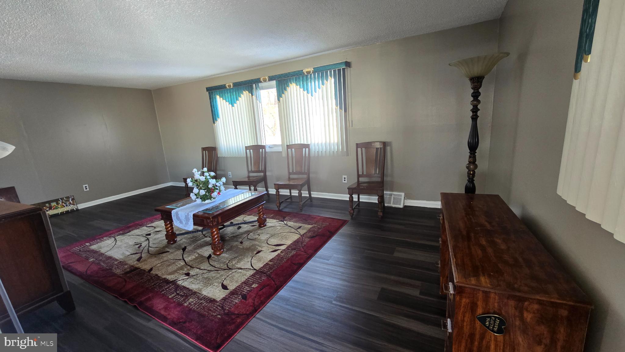 PINE VALLEY - Residential