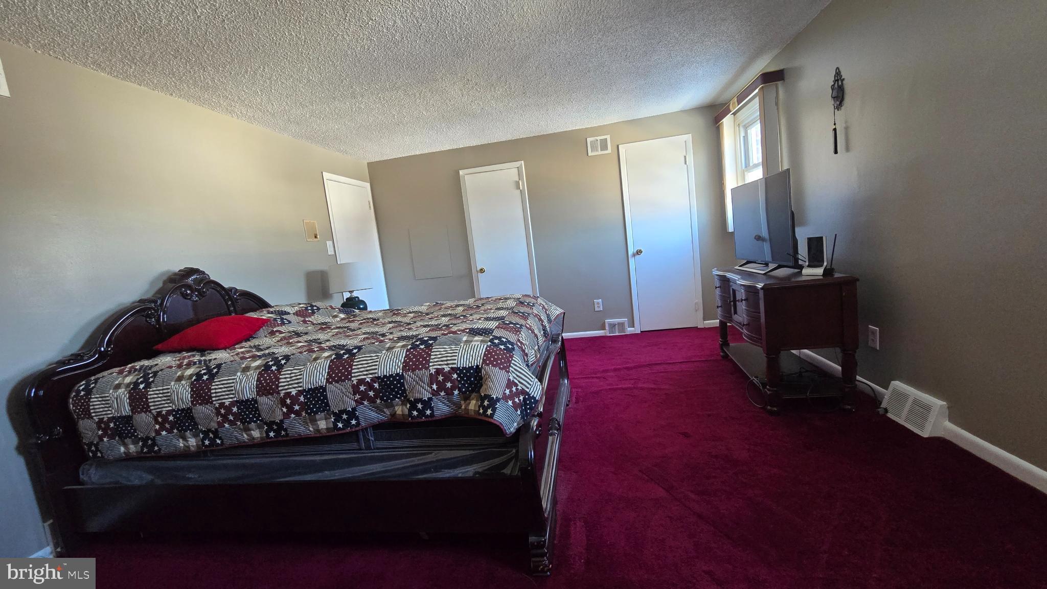 PINE VALLEY - Residential