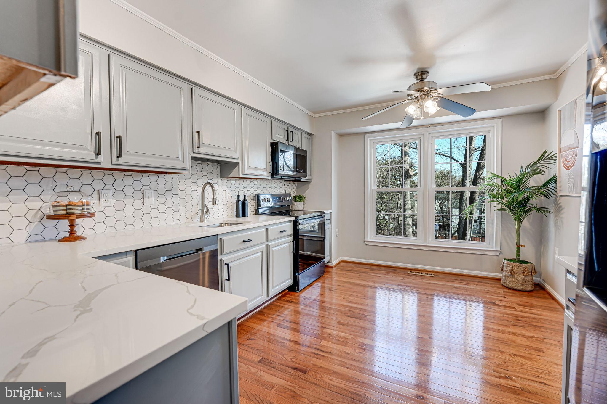 CROWNLEIGH - Residential