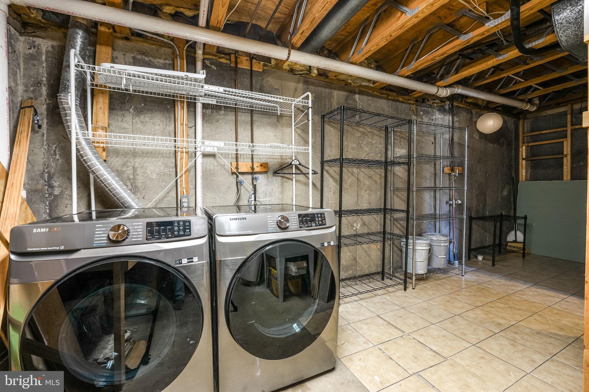 CROWNLEIGH - Residential